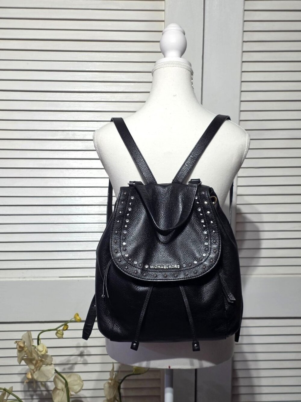 Michael Kors Women's Black Pebbled Leather Riley Studded Backpack Sz Large 3930